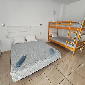 Everything You Need. All Right Here. Apartamento